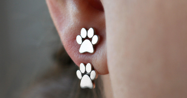 Dog 2025 paw earring