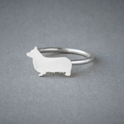 PEMBROKE WELSH CORGI Ring / Pembroke Welsh Corgi Ring / Silver Dog Ring / Dog Breed Ring / Silver, Gold Plated or Rose Plated.