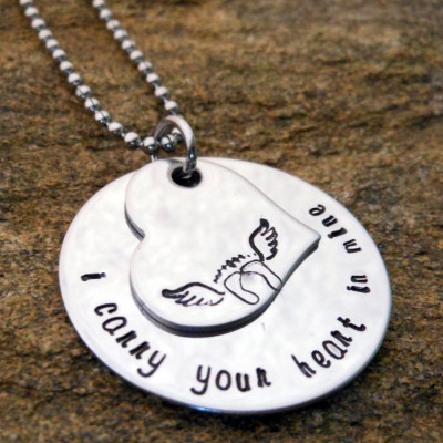 Personalised Mommy Necklace with Heart Inscription - Jewellery for Infant and Child Loss Remembrance