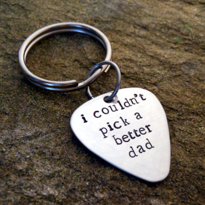 Engraved Guitar Pick Key Ring Fathers Keychain Quote Gift - Perfect Birthday, Christmas Gift for Dad