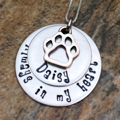 Engraved Personalised Paw Print Necklace - Dog Name, Cat Name - Gift for Her - Birthday, Always in My Heart Charm - Jewellery Gift Women