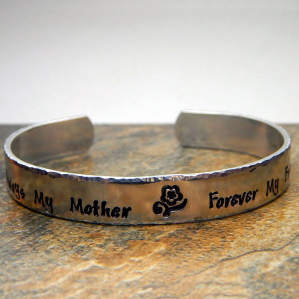 Personalised Sterling Silver Mom Bracelet - Christmas Gift for Moms - Friendship Jewellery