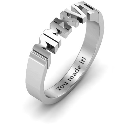 Personalised Graduation Ring with Roman Numerals