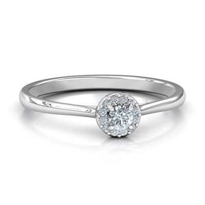 Luxury Halo Ring - Stunning Accessories for Special Occasions