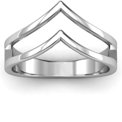 Stylish Geometric Ring Featuring Peaks and Valleys Design