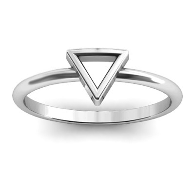 Stylish Triangle-Shaped Ring - Perfect Accessory for Any Outfit