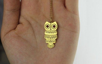 Crafting Your Owl Name Necklace: A Tale of Gold & Wisdom