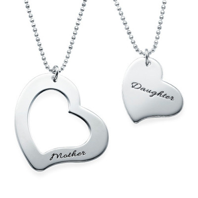 Mother Daughter Necklaces for Bonding: 'Mum is my Heart'