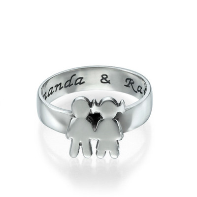 Sterling Silver Mum Ring with Kids Holding Hands