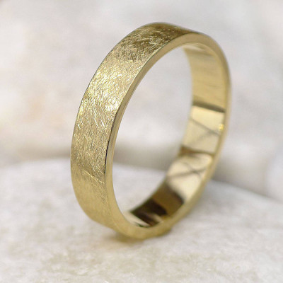 18ct Gold Men's Wedding Ring with Urban Finish