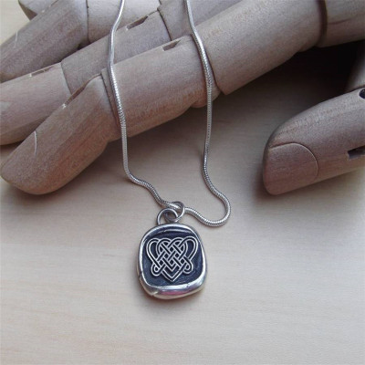 925 Sterling Silver Celtic Knot Necklace Pendant for Love, Friendship and Eternal Hope