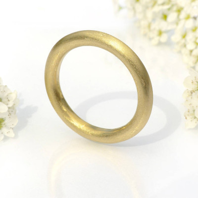 18K Gold Mens Wedding Band with Halo Design