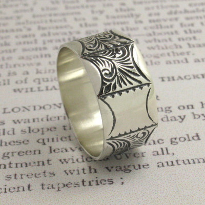 Men's Victorian Style Gold Ring
