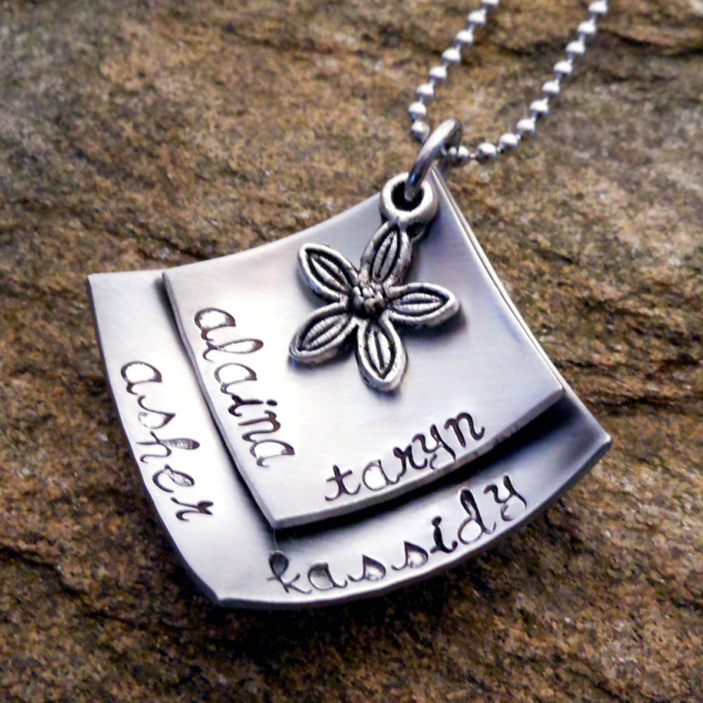 Personalised Mother's Name Necklace - Hand Stamped Custom Christmas Gift for Her - Birthday Gift Ideas for Mum - Pendant with Flower Charm