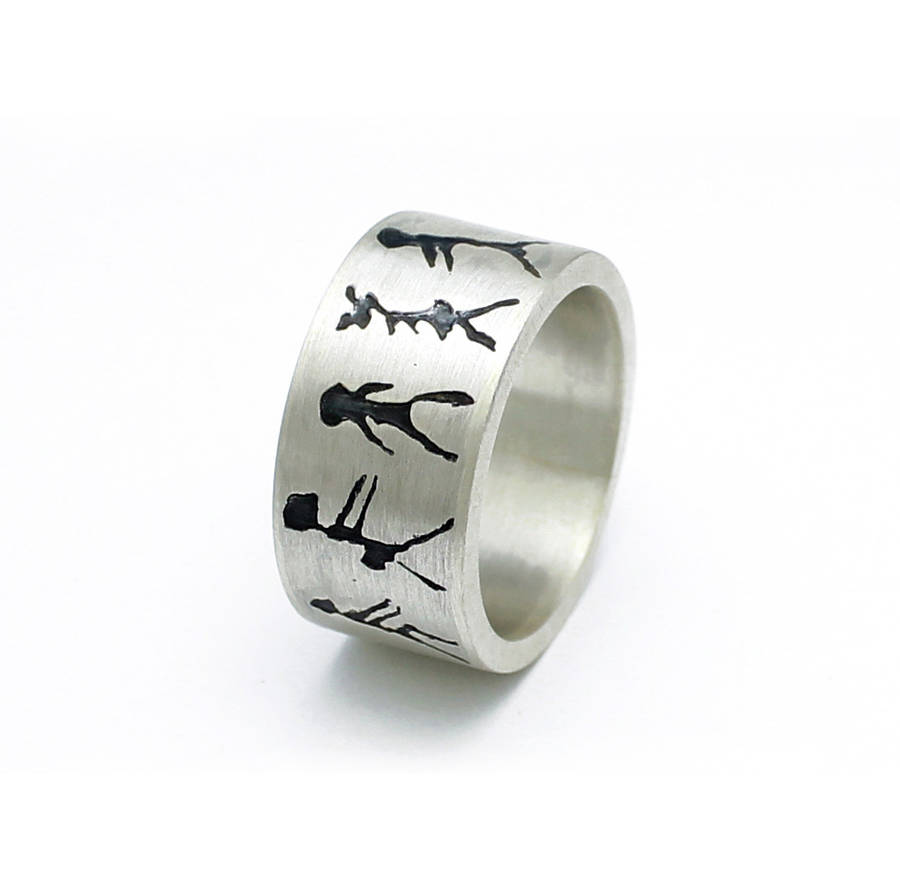 Sterling Silver Band Ring with Capivara Cave Art Design