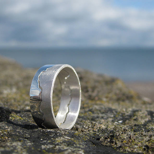 Men's Map Ring with Coastline Design